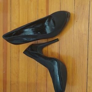 BCBGeneration platform pumps 10 black